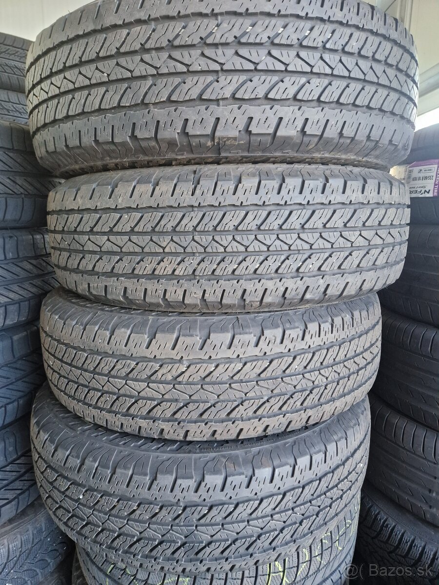 245/75R17 Celoročne