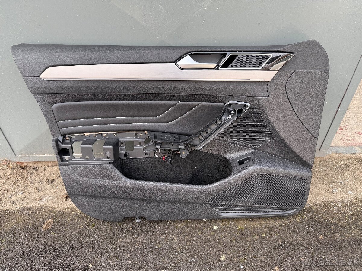 Tapacír dverí Passat B8 R-line