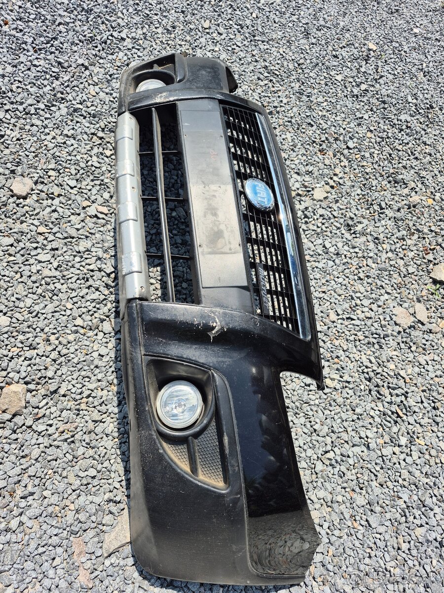Fiat Sedici 2006-2009 nárazník predný kompletný