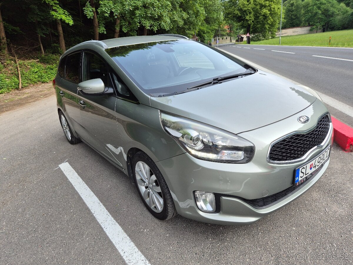 KIA CARENS automat