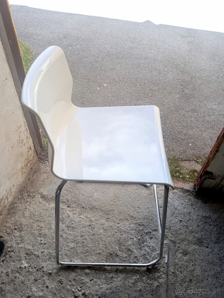 Predám barové stoličky
