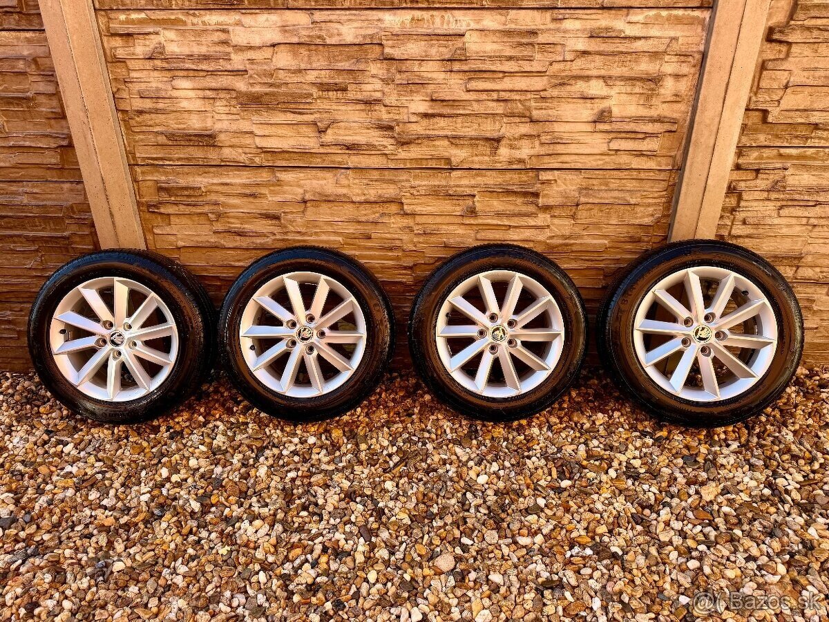 Komplet sadu alu Škoda HELIX 5x112 205/55 R16.