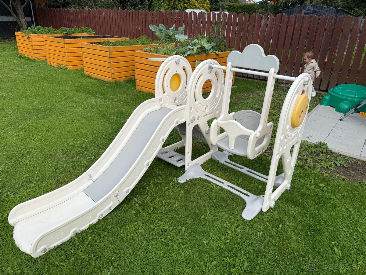 Detská šmykľavka s hojdačkou 3v1