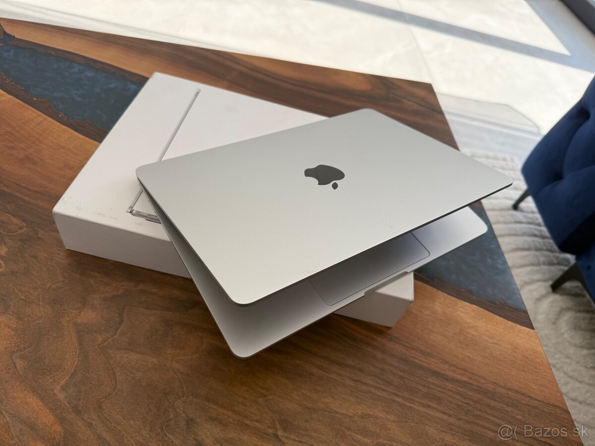 MacBook Air M4 13” 16/256gb Silver 100% bateria