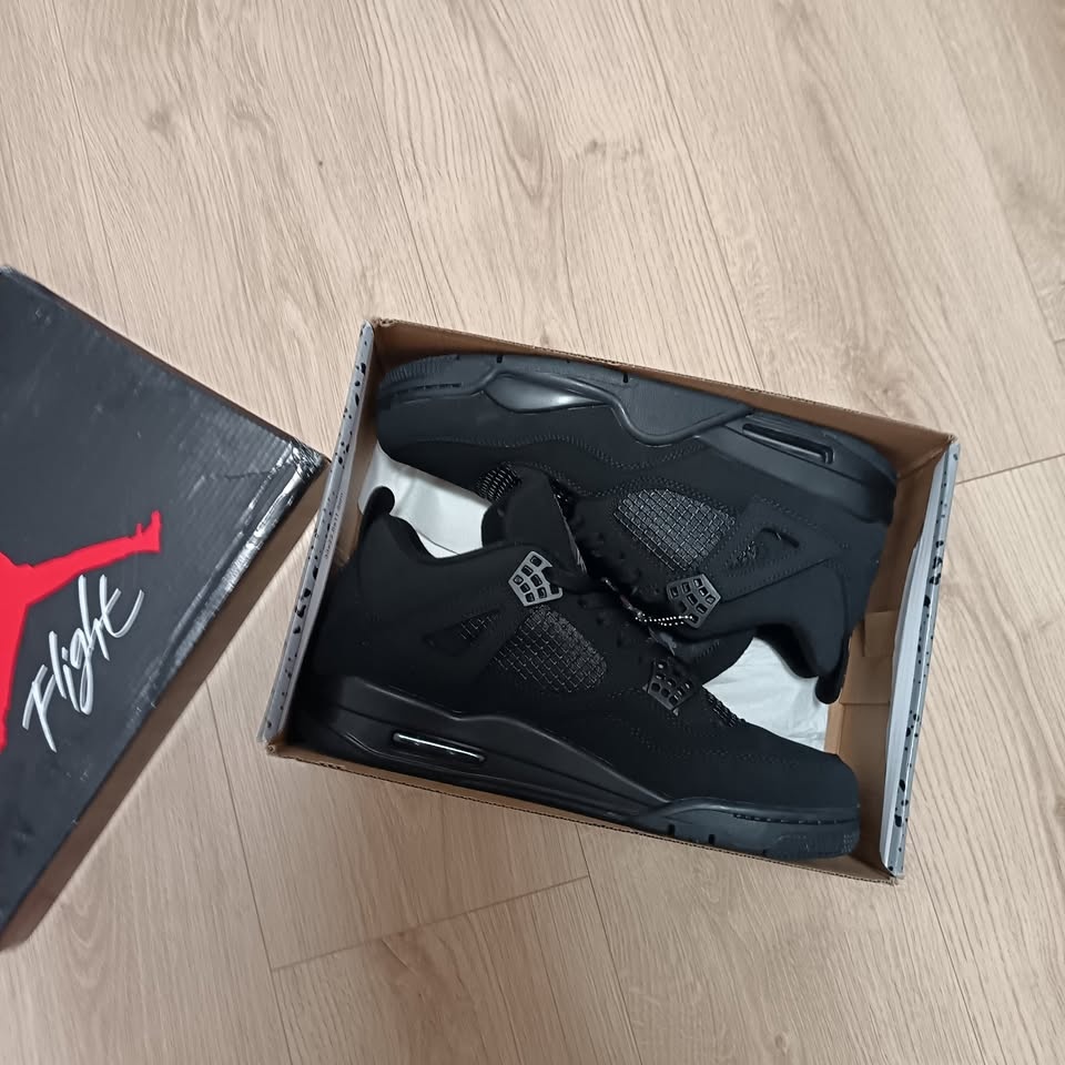 Jordan 4 Black Cat veľk. 43, 45