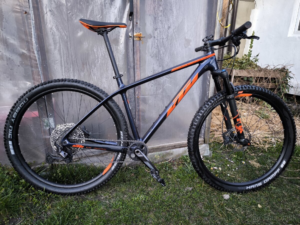 Predám karbónový bajk KTM