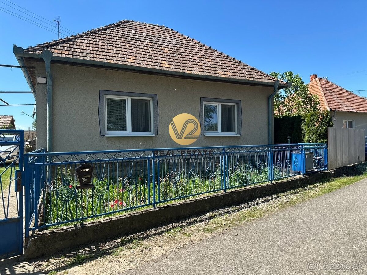 Ponúkame na Predaj - Štýlový vidiecky dom neďaleko Nitry