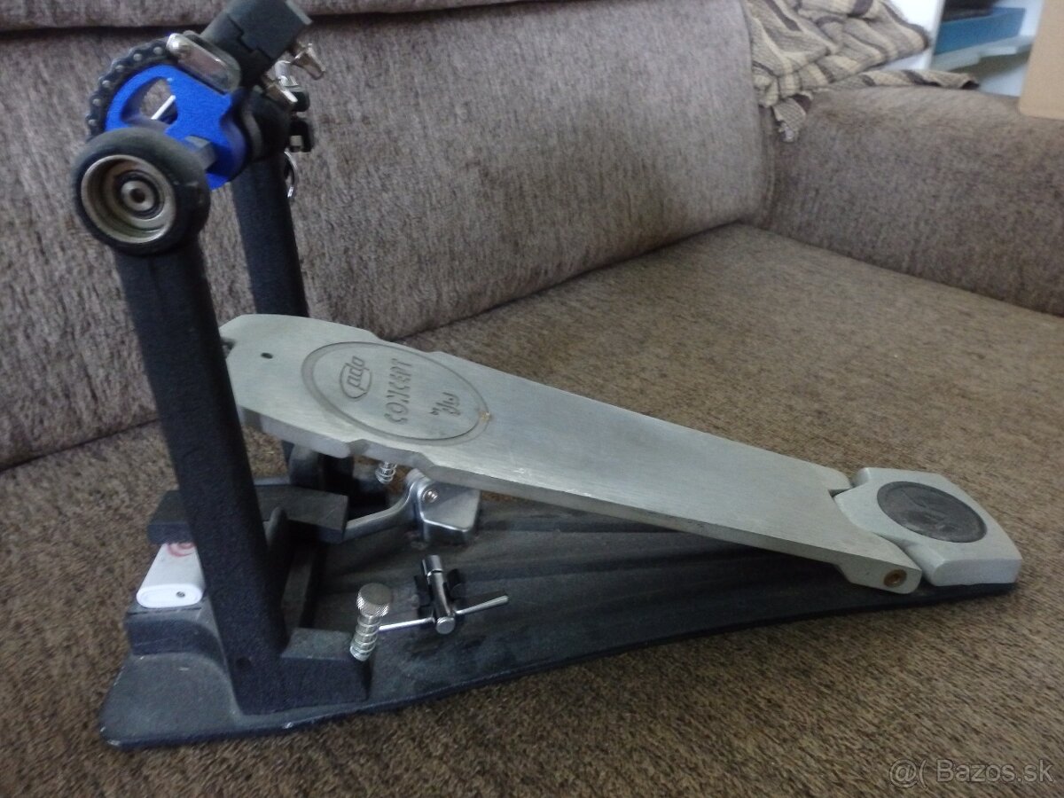 Predam pedal / slapku na kopak DW Concept