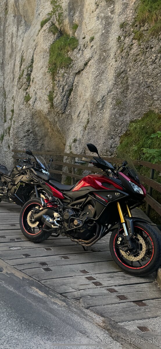 Yamaha tracer 900