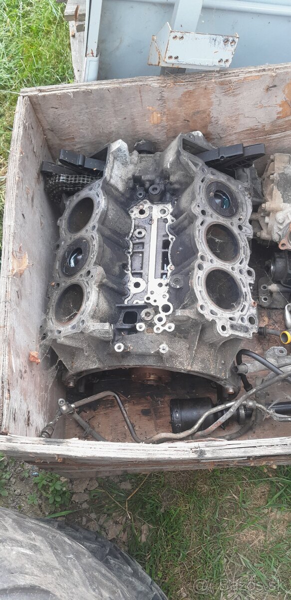 Motor na vyrobu stolíka