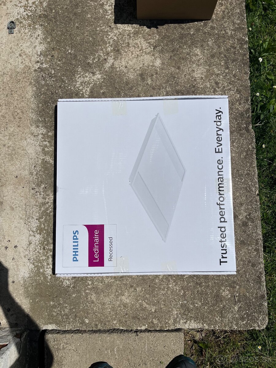 Predám LED svietidlá Philips Ledinaire 60x60cm