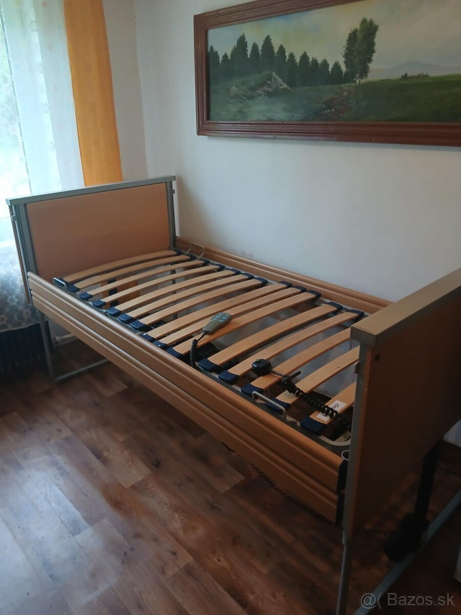 Polohovateľná postel