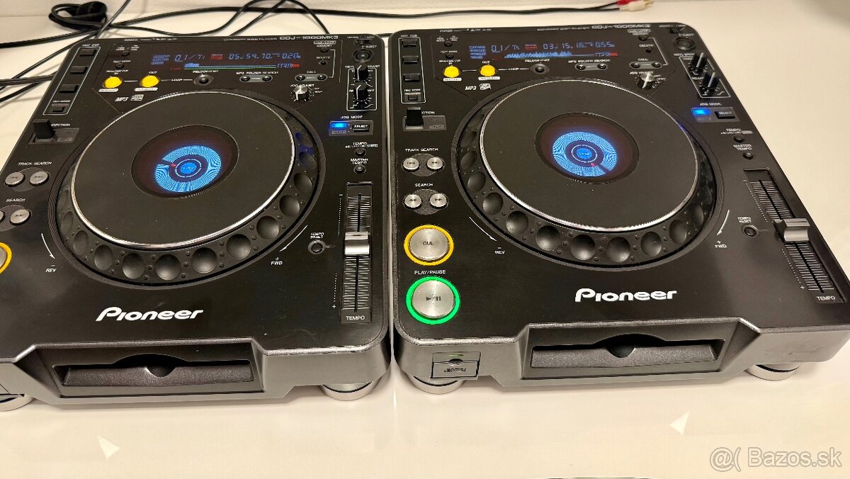 Pioneer CDJ 1000