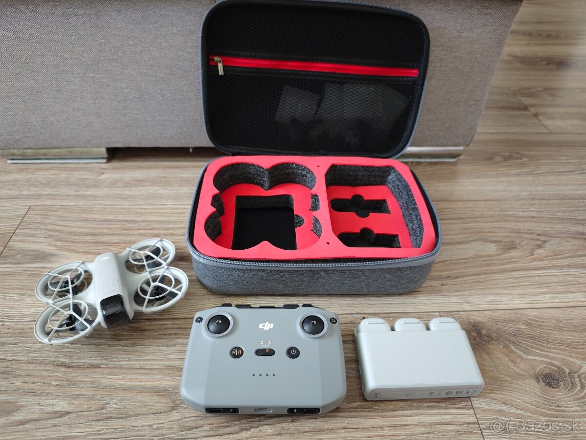 DJI NEO Fly More Combo