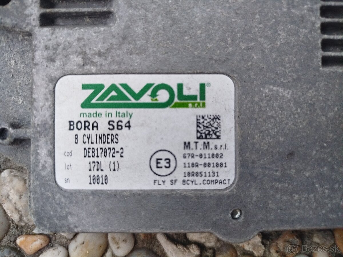 Splynovač V8