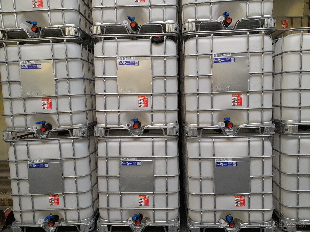 1000L nádrž IBC kontajner umyté