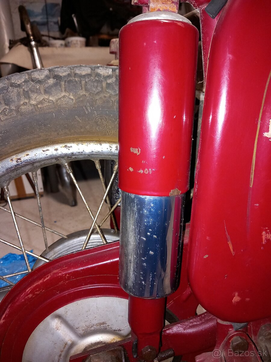 Zháňam zadné tlmiče na jawa čz