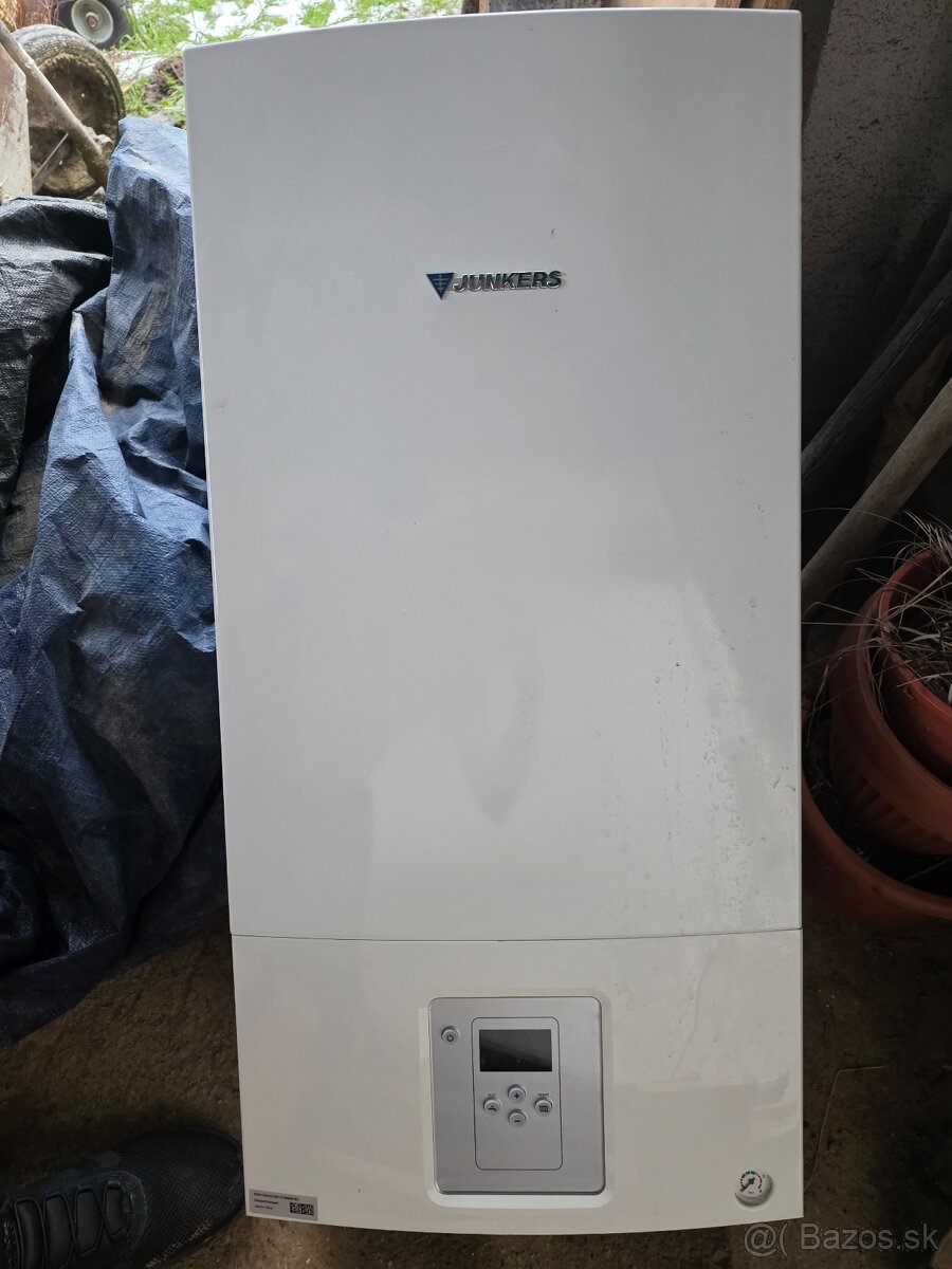 Prietokovy ohrievač Junkers
