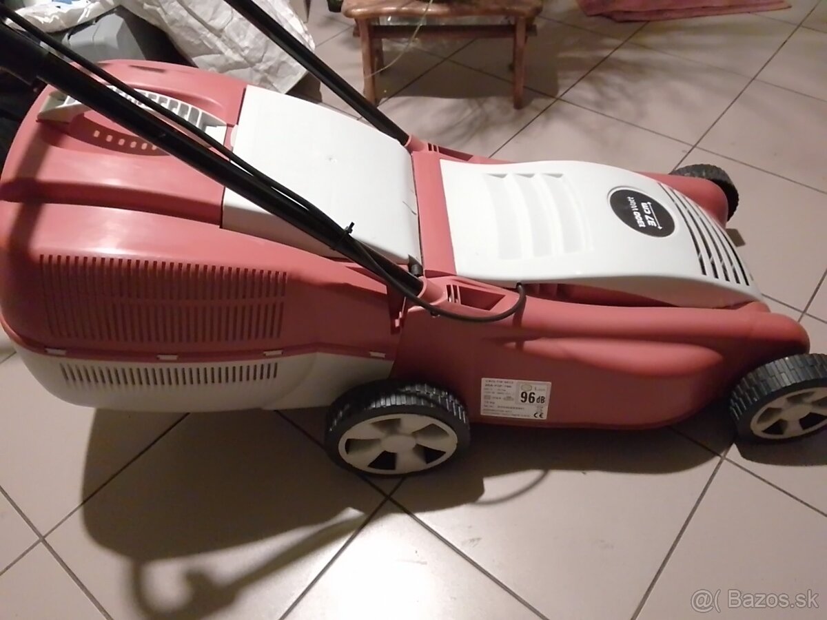 Elektrická kosačka.1300W.