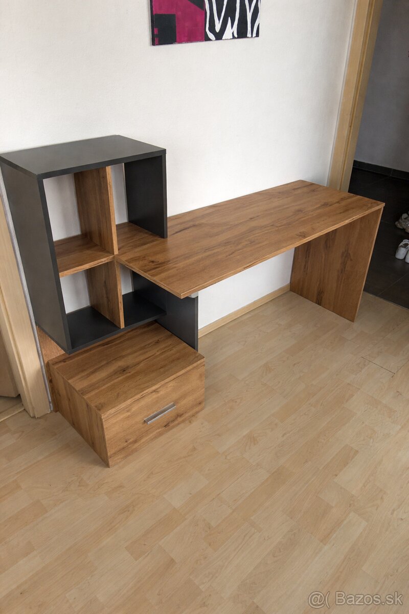 Predám pracovný stol