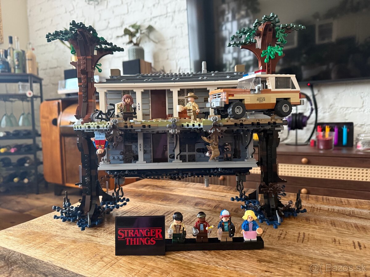 Lego Stranger Things 75810