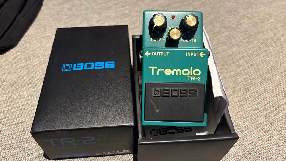 BOSS TR-2 Tremolo