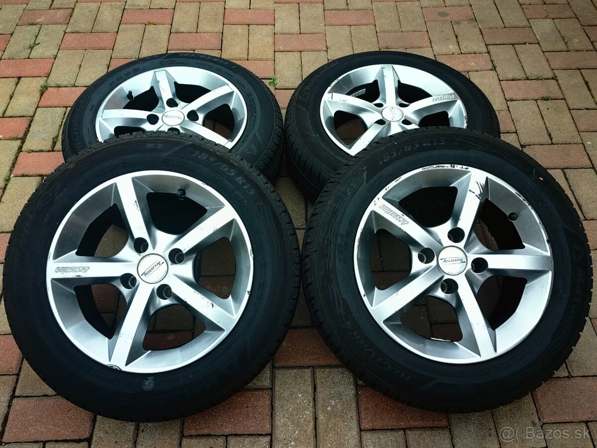 Ford fiesta,Citroen,Peugeot 4x108 r15