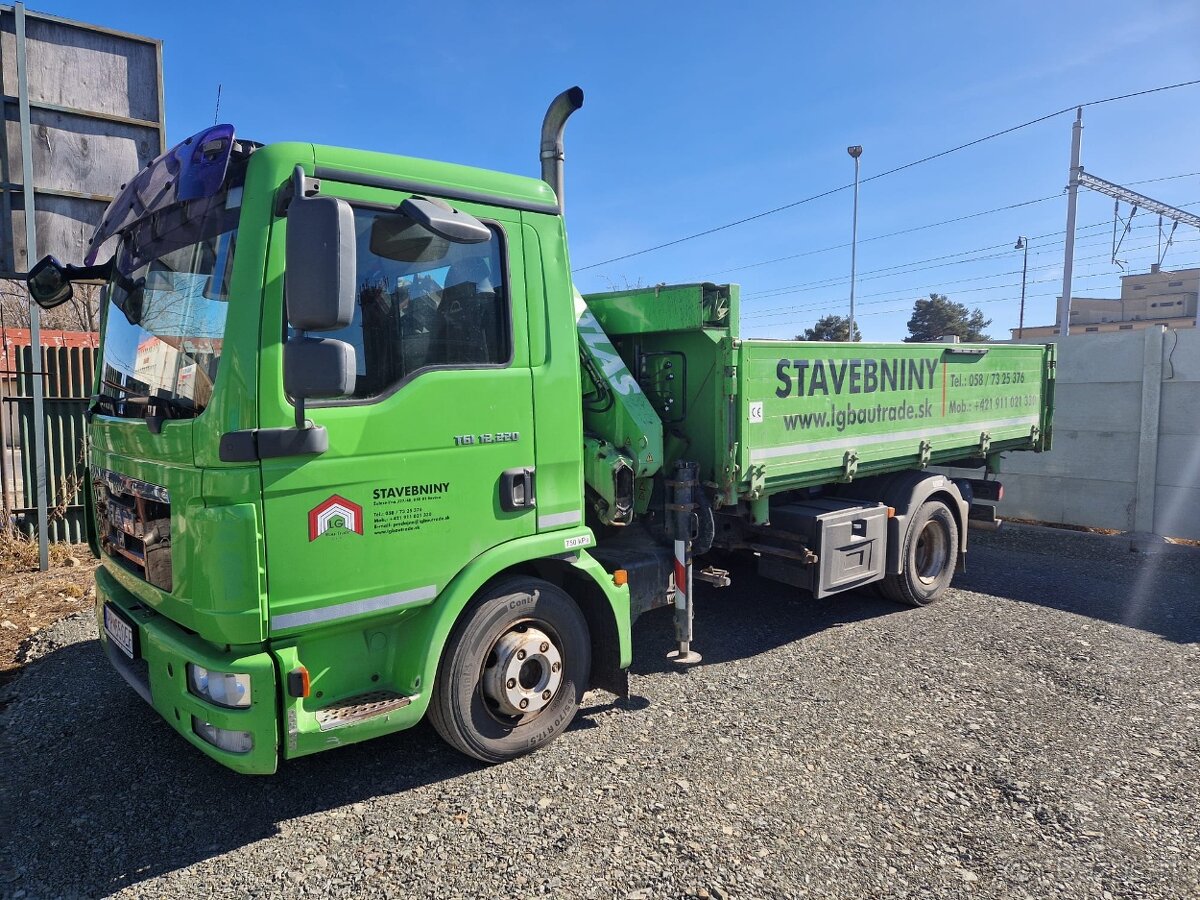 MAN TGL 12.220 s hydraulickou rukou trojstranný sklápač / v