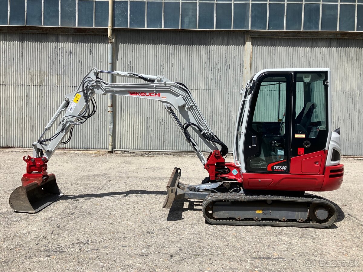 Predám Takeuchi TB240