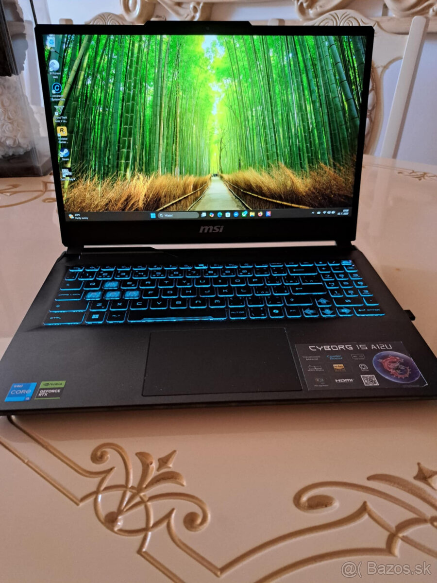Notebook MSI CYBORG 15 A12U