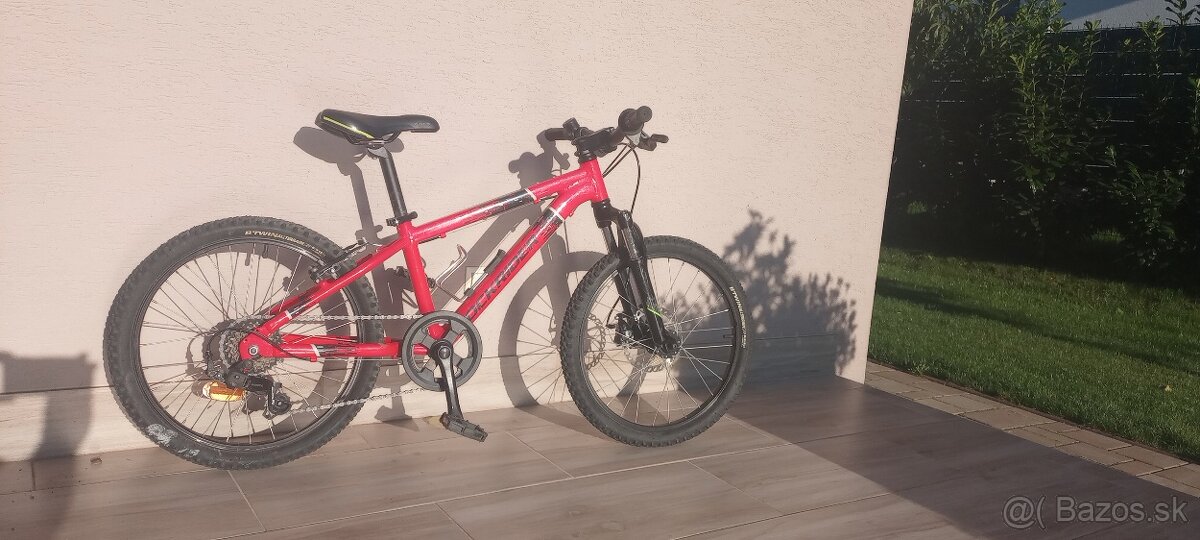 Detský horský bicykel Rockrider ST900 20" – veľmi dobrý sta