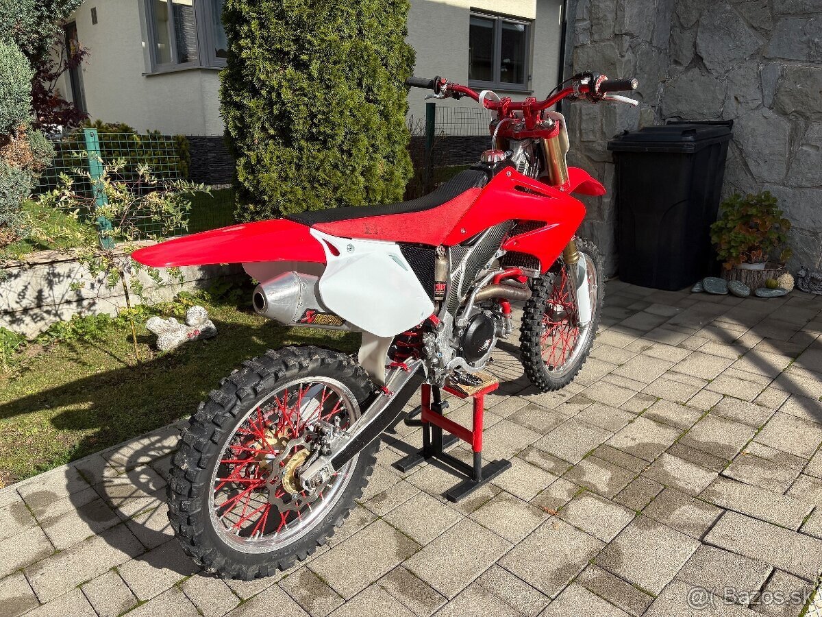 Predám Honda Crf450r