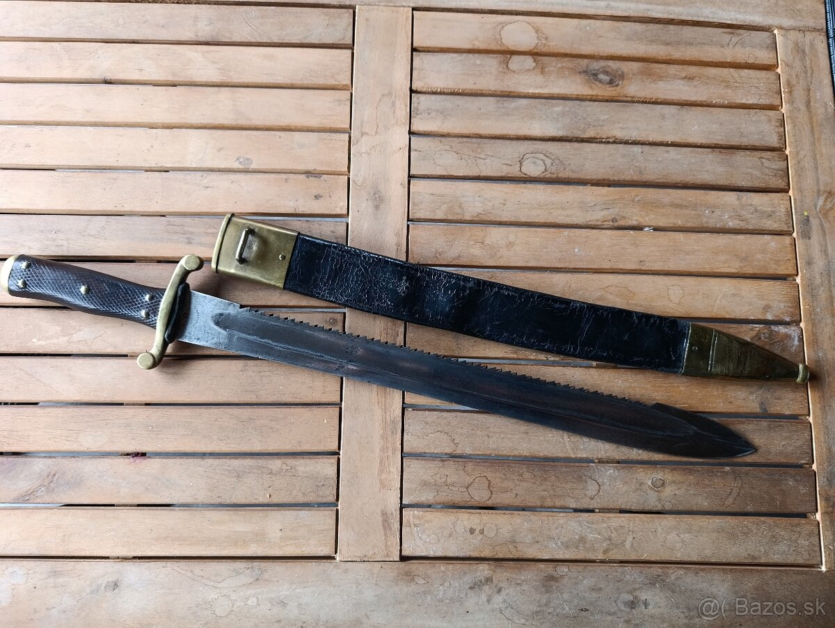 Švajčiarský vojenský tesák M1875 s pilou