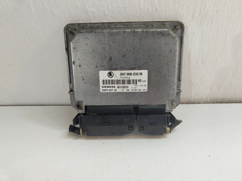 Riadiaca jednotka Skoda Felicia 1.3 047906030M 30€