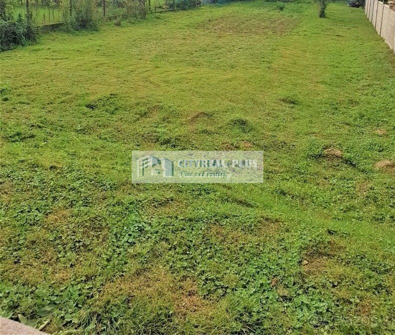 Predám stavebný pozemok Dvory nad Žitavou