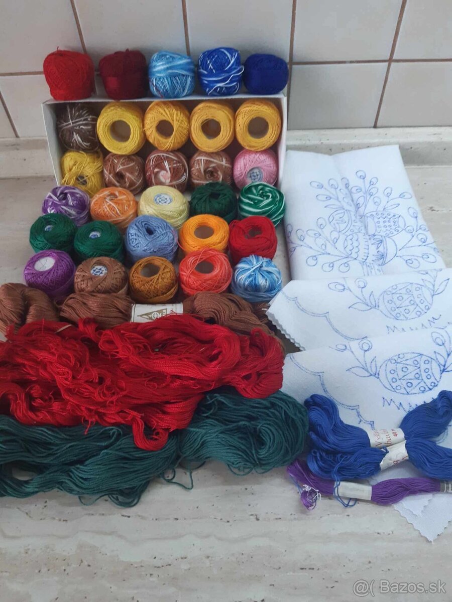 Vyšívací materiál