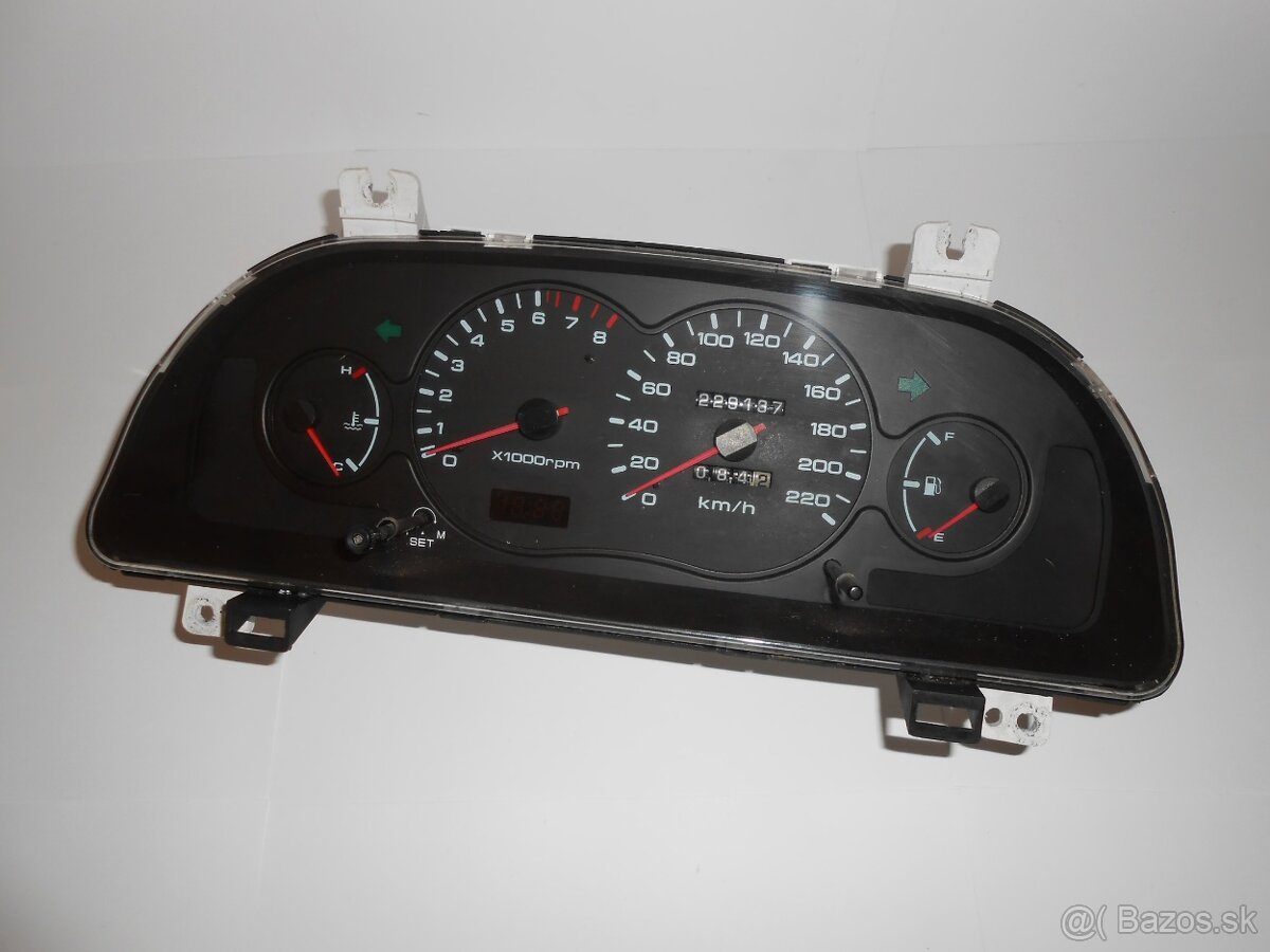 Budiky Ssang Yong Korando / benzinové /