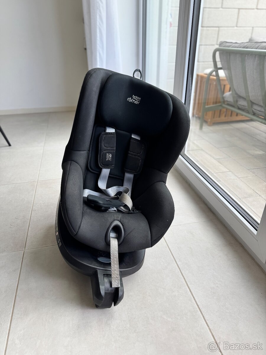 Britax Römer DUALFIX² R – ISOFIX, otočná 0–18 kg, Black