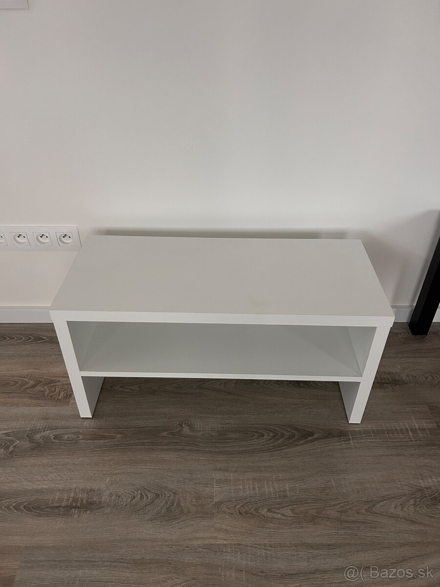 Stolik pod tv