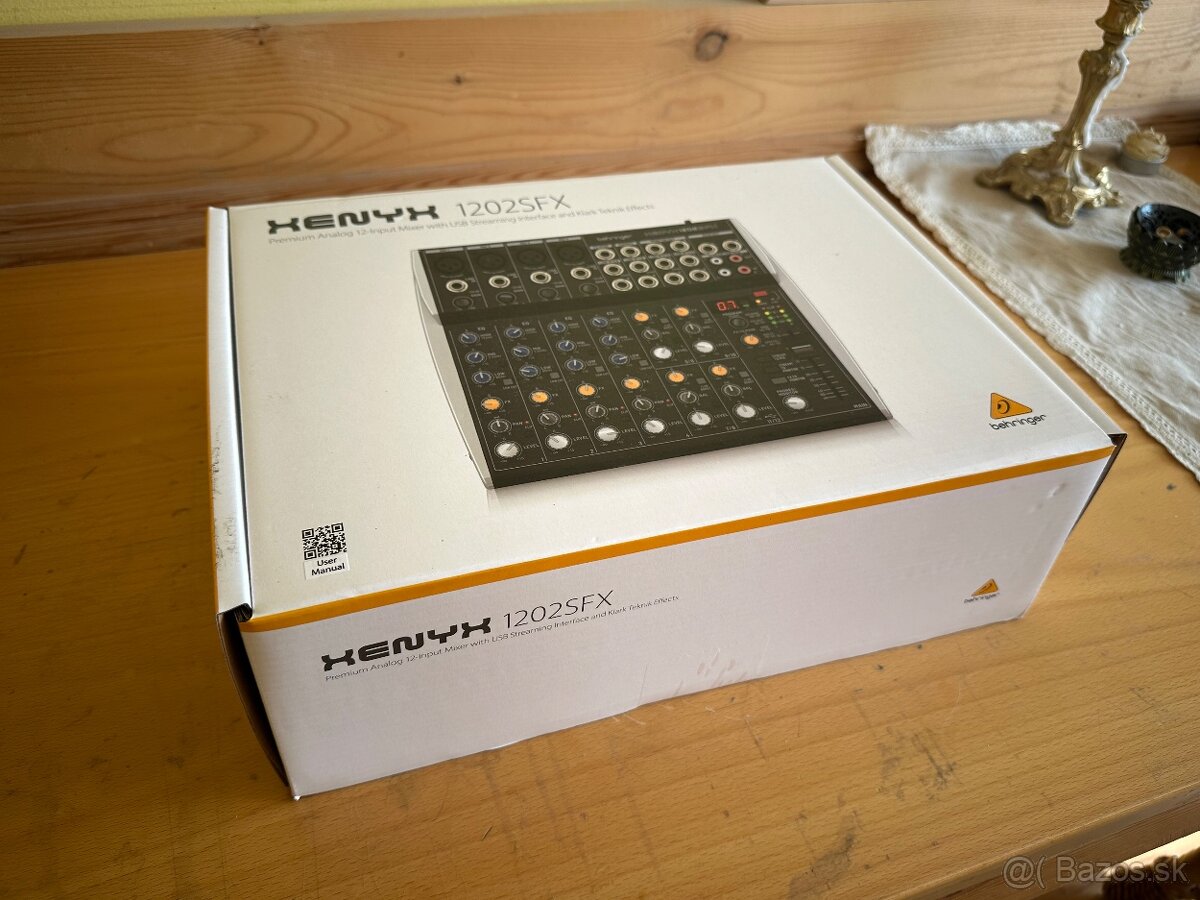Analógový mixpult Behringer XENYX 1202 FX