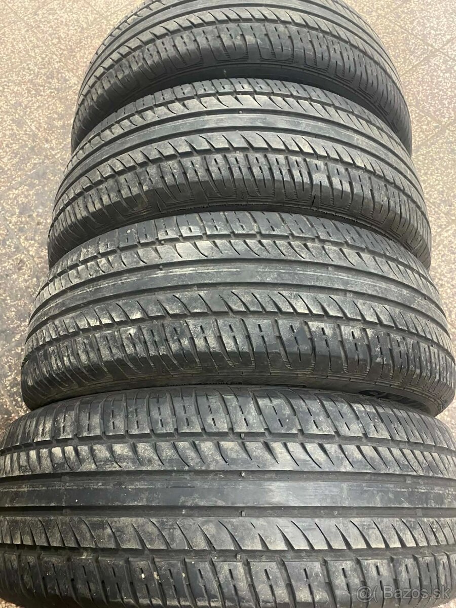 225/65 R17 SEMPERIT LETNE
