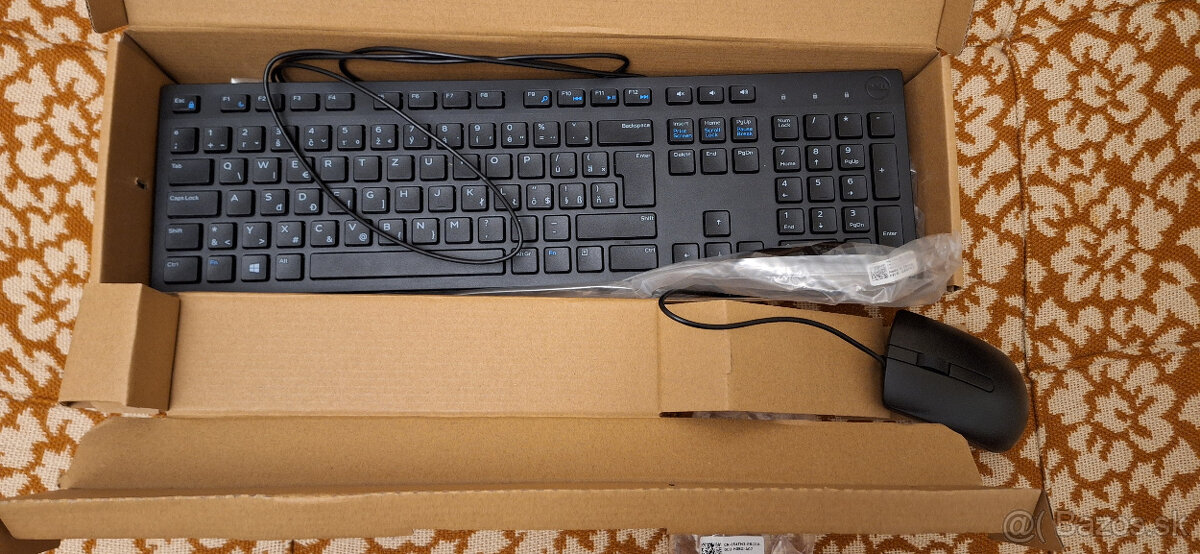 Nová, zabalená a nepoužívaná myš aj klavesnica DELL