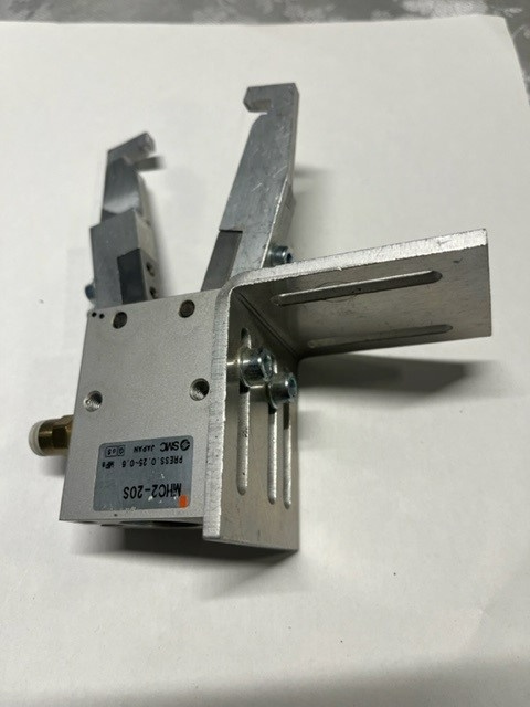 Predám Air Gripper - vzduchové kliešte SMC MHC2-20S