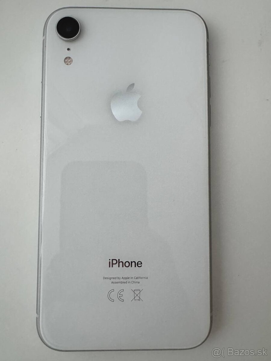 Iphone XR 64gb Bez škrabančeka Nosený v kryte a so sklom