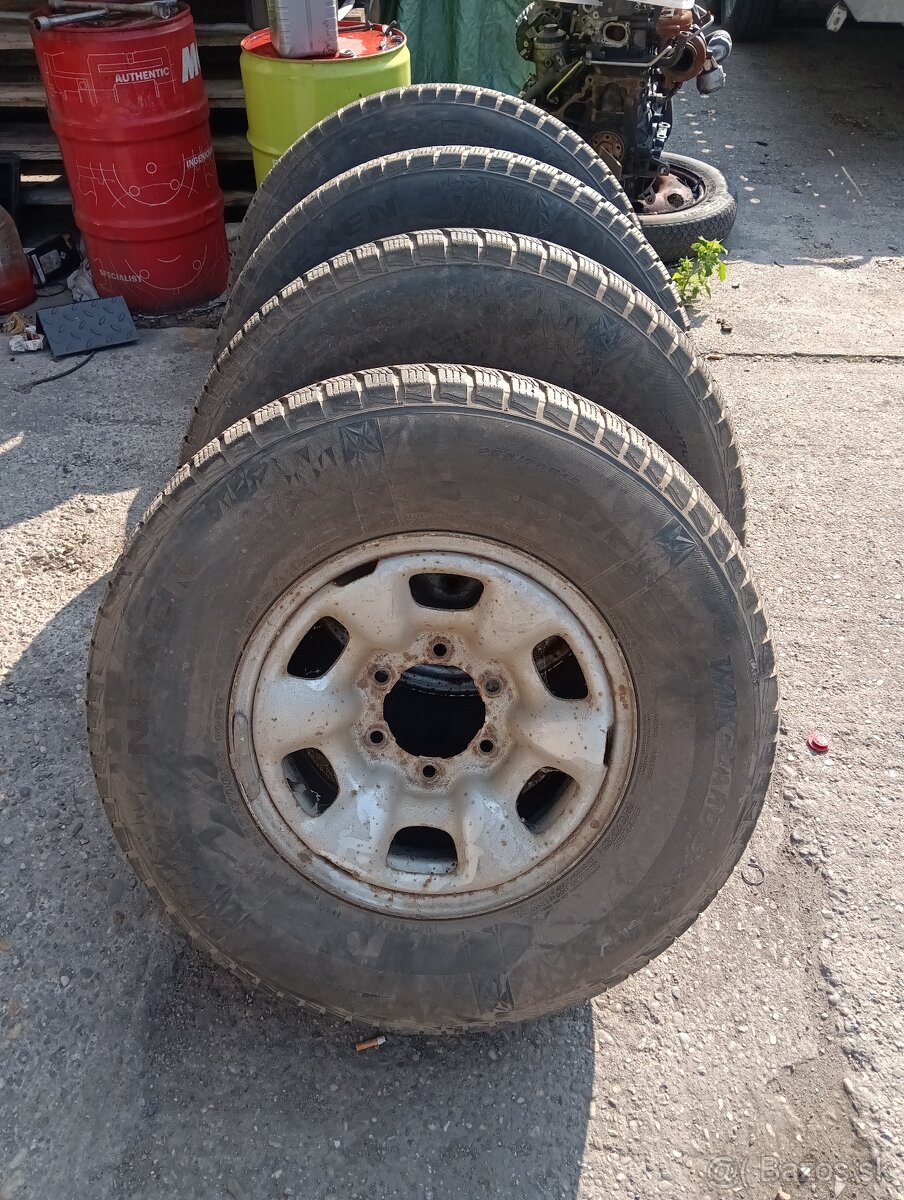 Toyota Hilux kolesa