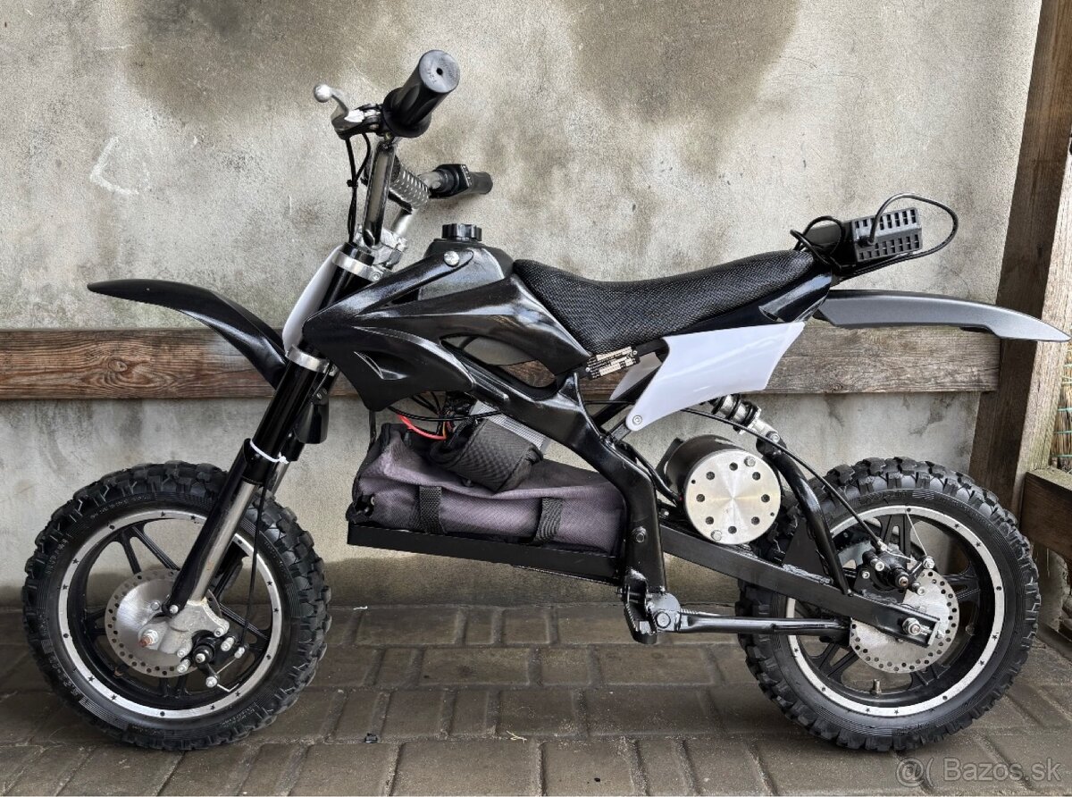 Elektro pitbike z Nemecka – 800W