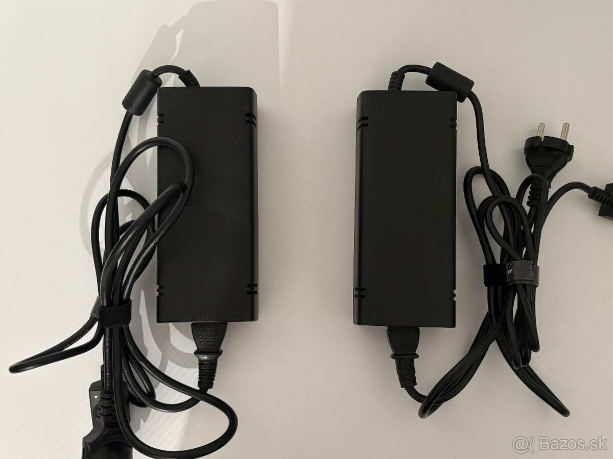 2× Xbox 360 Originálny Microsoft Napájací Zdroj verzia Slim