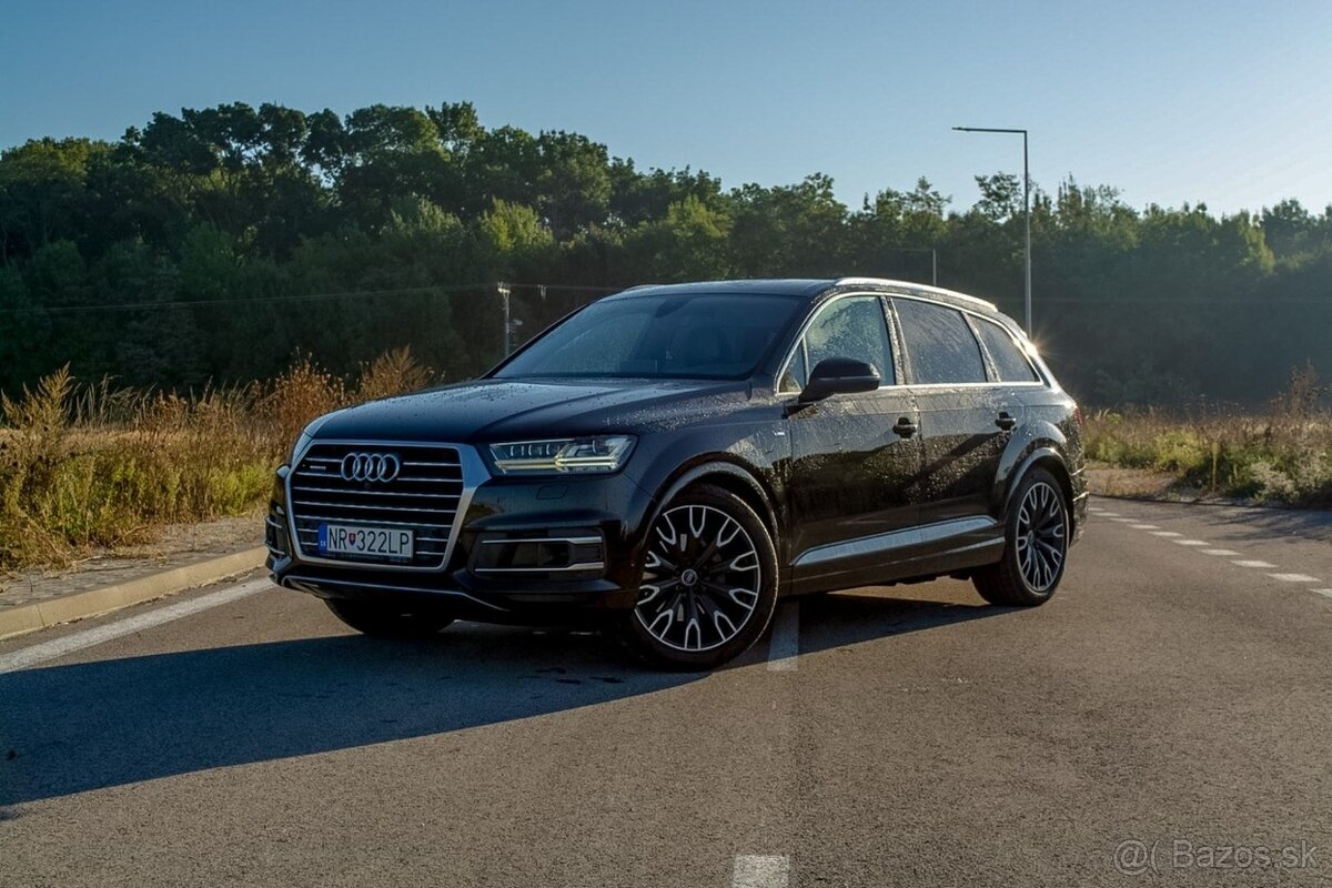 Audi Q7 3.0TDI S-LINE tiptronic