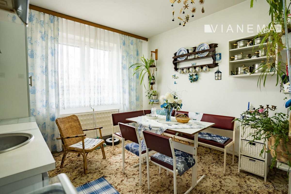 IBA U NÁS Na predaj 5 izbový dvojgeneračný RD, Prešov