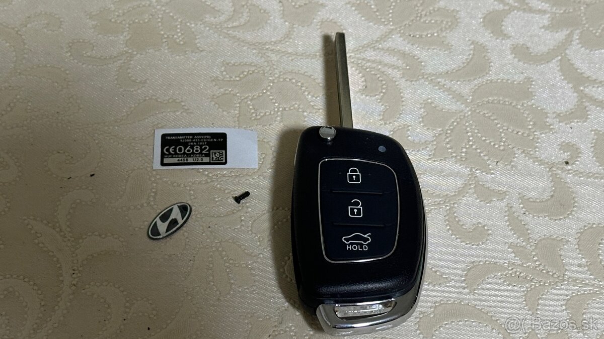 Kľúč HYUNDAI 3 tlačítkový, nový model